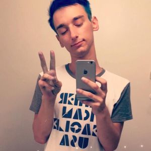 Meet your Posher, Collin